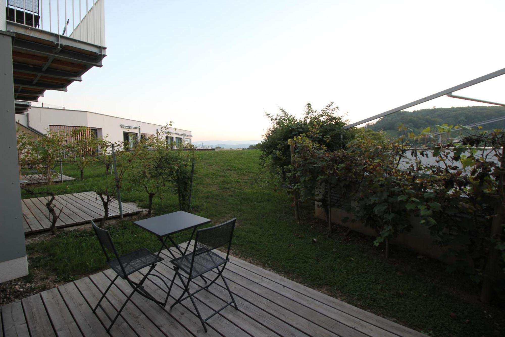 Hideaway An Der Weinstrasse - Pool & Sauna - Apartments Anderlage Spielfeld Pokój zdjęcie